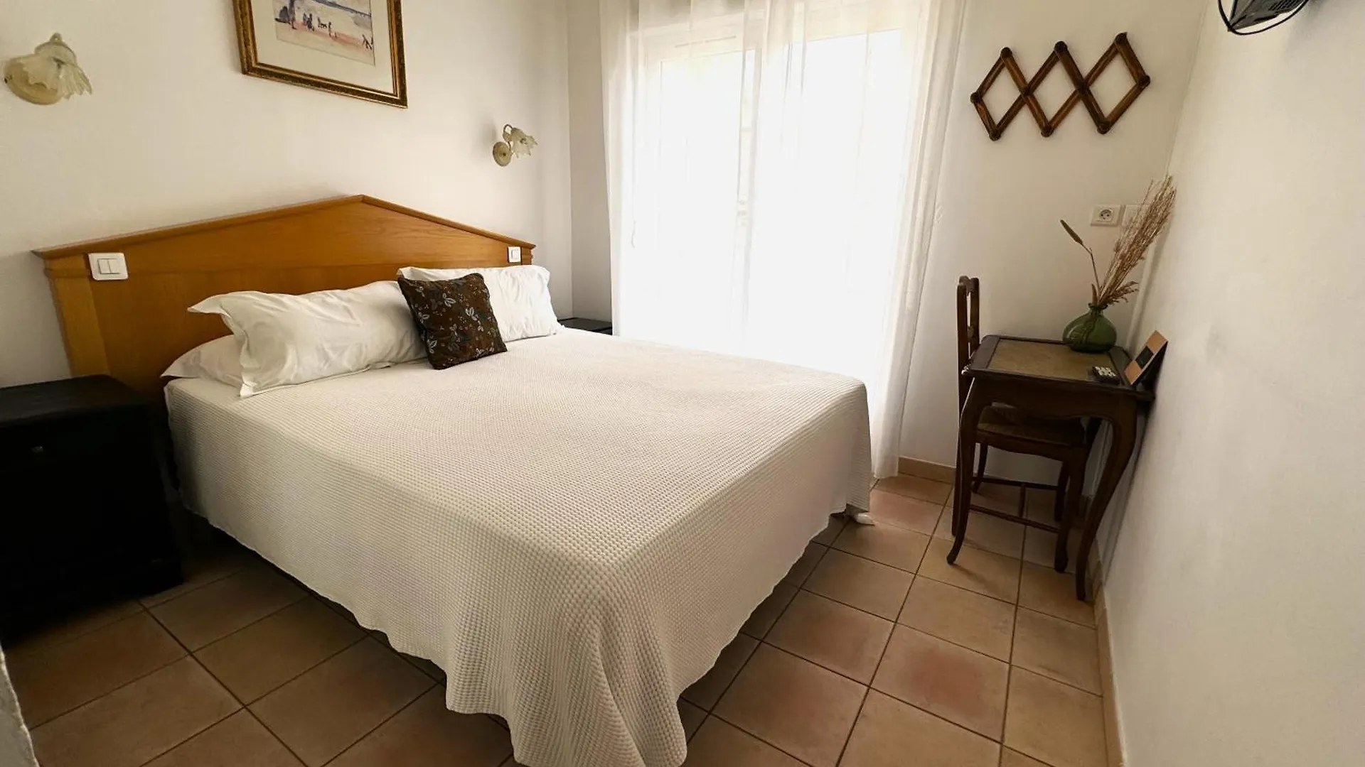 Hotel Les Flots Bleus Le Lavandou
