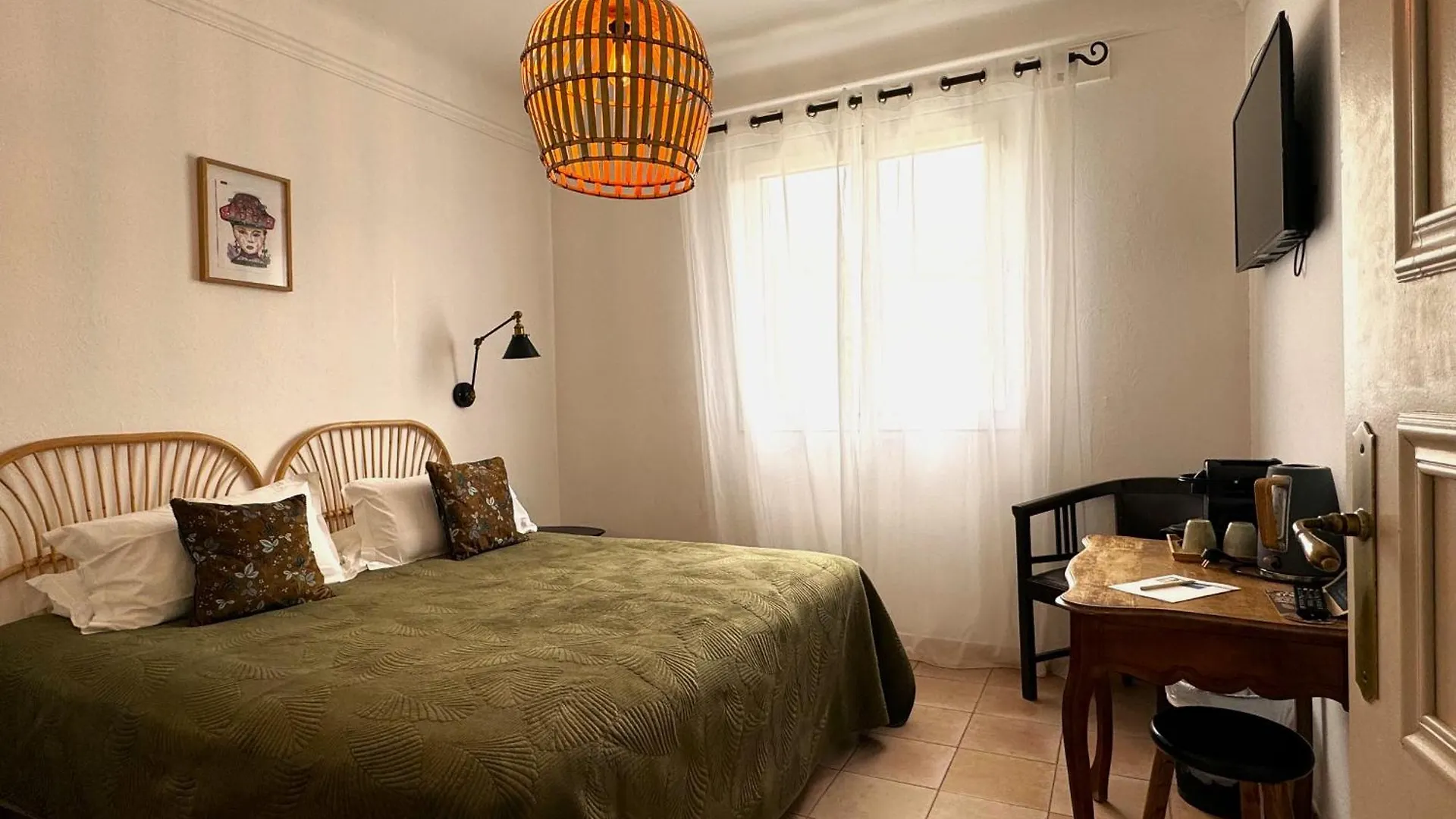 Hotel Les Flots Bleus Le Lavandou